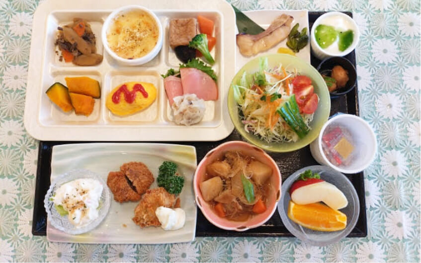 朝食