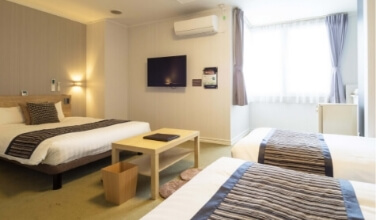 GROUP ROOM