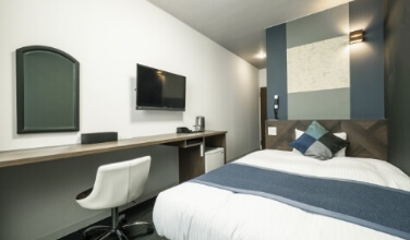 SINGLE ROOM